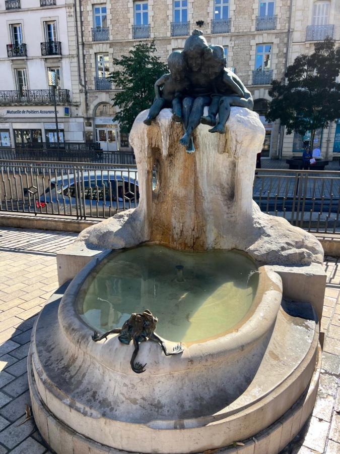 Rempart Tivoli Coeur De Ville Dijon Bagian luar foto